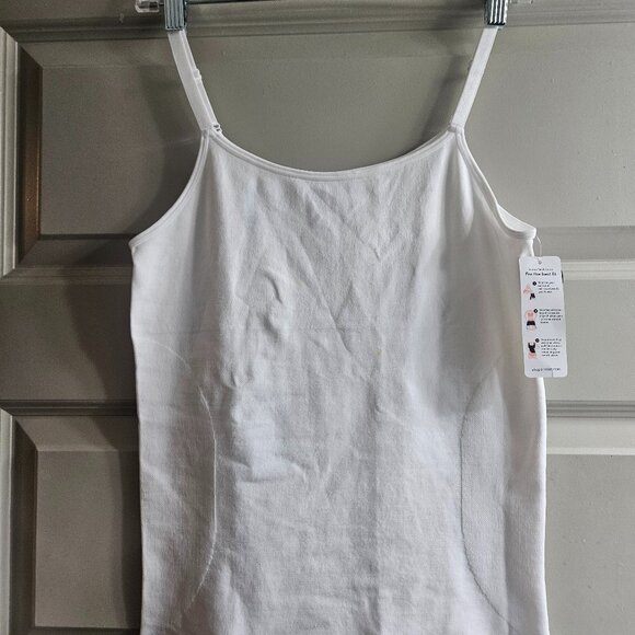 Other - Shapermint essentials scoop neck cami size 2xl in white